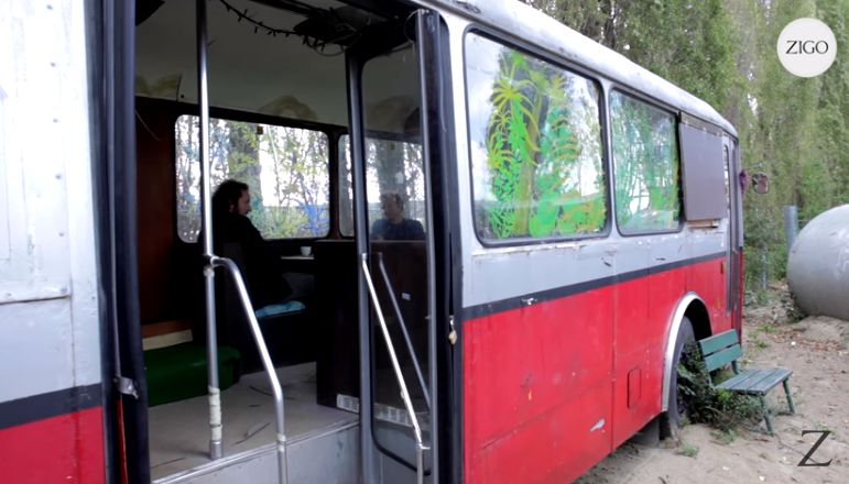 bus